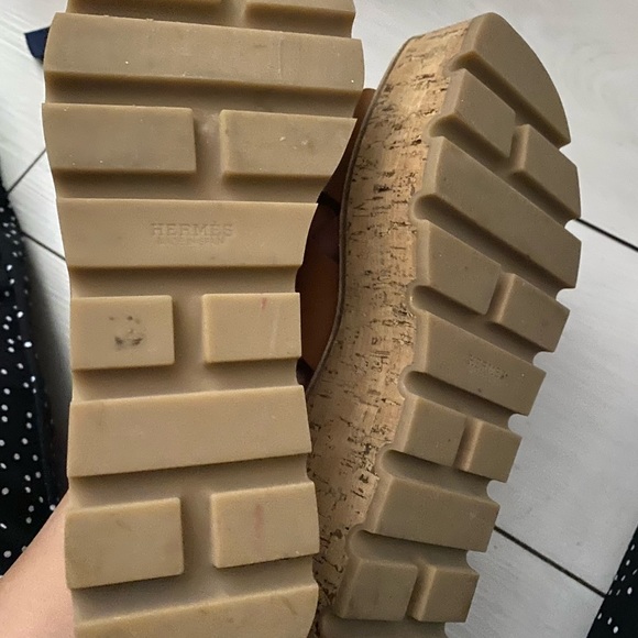 Hermes platform size 7 - Picture 2 of 3